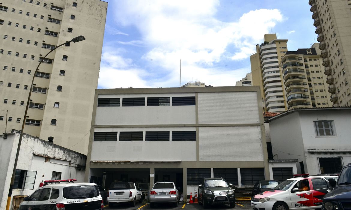 Unifesp encontra resíduo com sangue e calendário feito por preso no antigo DOI-Codi/SP
